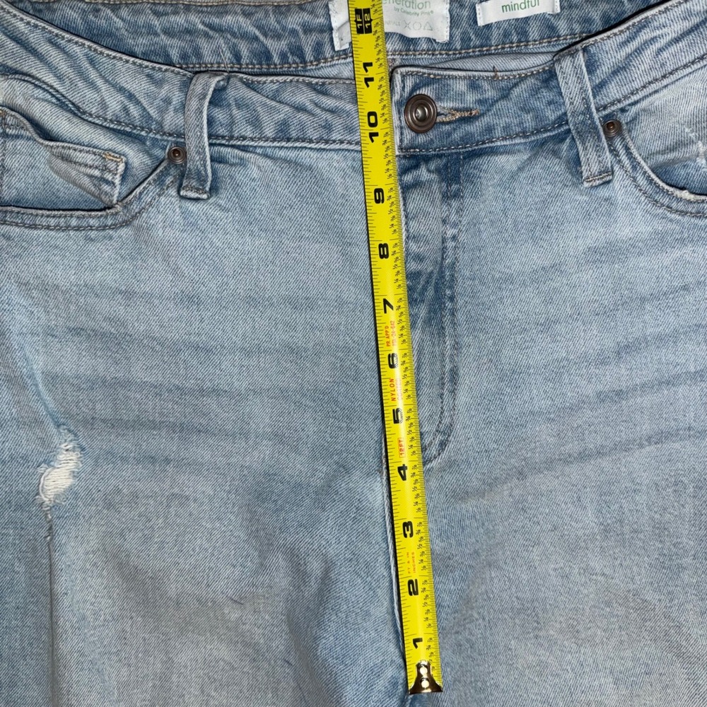 Celebrity Pink RE generation Distressed Light Wash Denim Jeans Size 11/30 Taper‎ - Picture 8 of 10